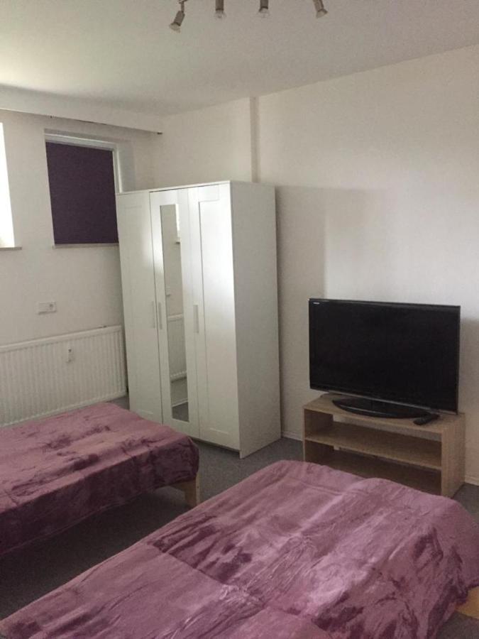 Nahe an der City für Monteure und für Urlauber Pforzheim Exterior foto